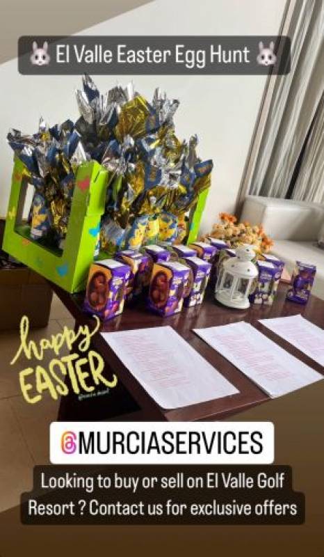 Murcia Services donate over 30 Easter eggs to Cartagena orphanage