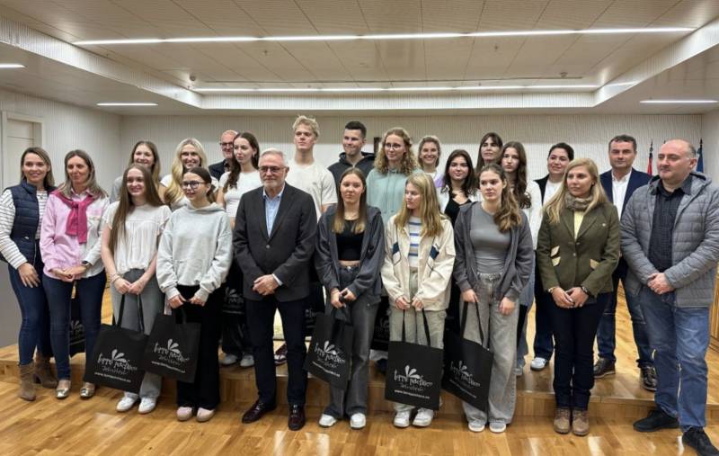 German exchange students visit Torre Pacheco