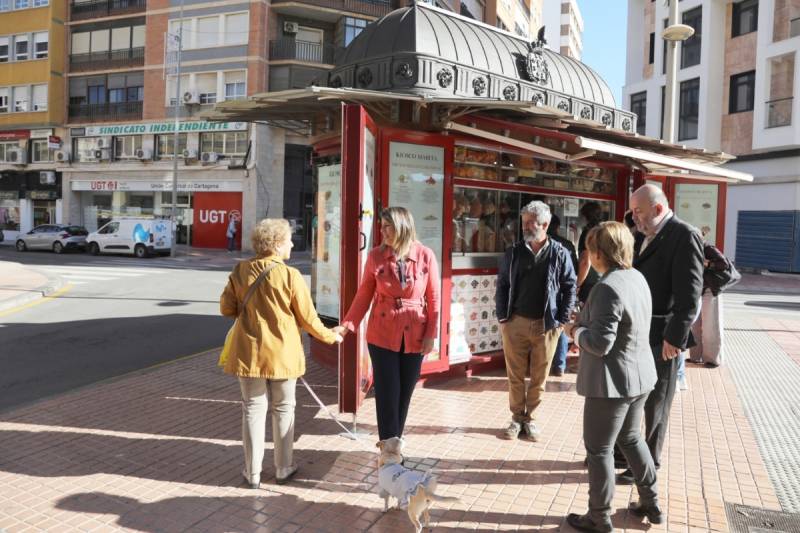  Cartagena's forgotten red kiosks are finally getting a reboot