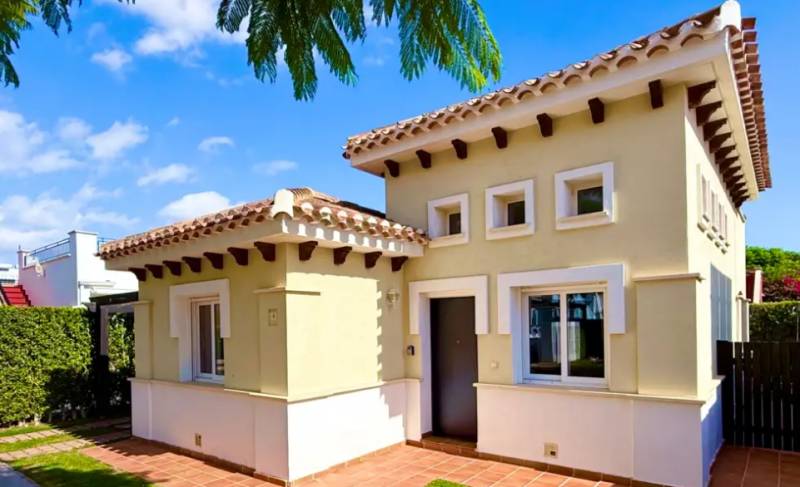 Stylish Rondella villa on the Mar Menor Golf Resort for €279,950