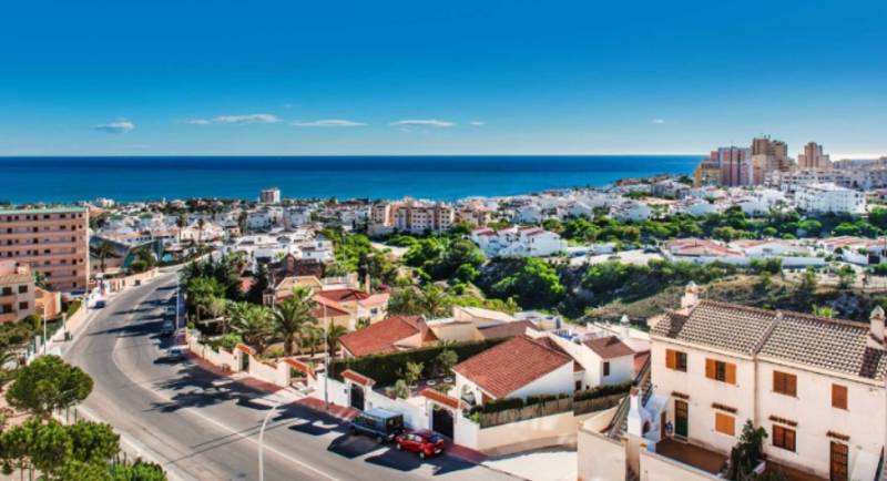 Torrevieja moves closer to approving 11-storey hotel despite local opposition