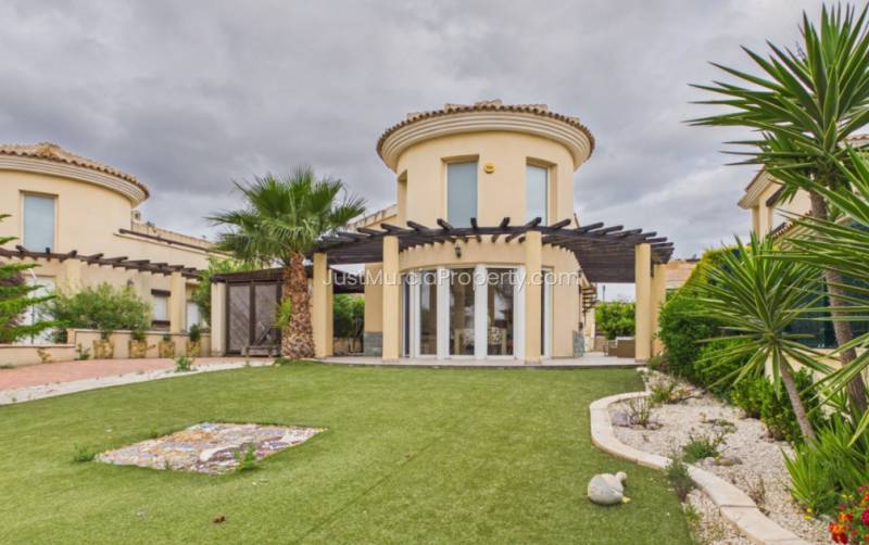 Thinking of buying in Spain? Just Murcia Property says September could be the time to act