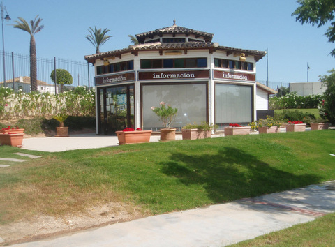 Hacienda Riquelme owner information