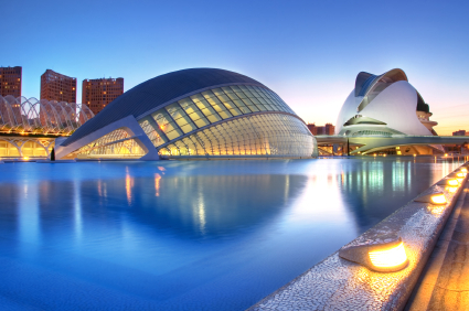 <span style='color:#780948'>ARCHIVED</span> - George Clooney and Hugh Laurie to film Tomorrowland in Valencia