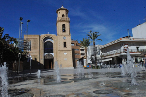 Plaza de la Iglesia, Pilar de la Horadada