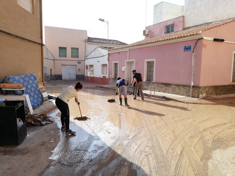 <span style='color:#780948'>ARCHIVED</span> - Alhama de Murcia providing volunteer bus for those who want to help with the Gota Fría clean-up