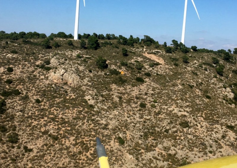 <span style='color:#780948'>ARCHIVED</span> - Hang-glider dies in the mountains close to Jumilla