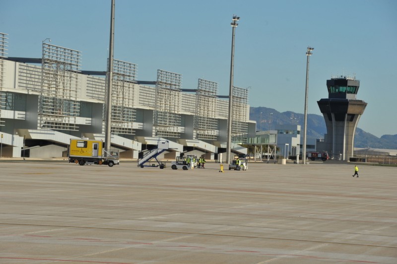 <span style='color:#780948'>ARCHIVED</span> - Barcelona and Morocco flights close to being added to the schedules at Corvera airport