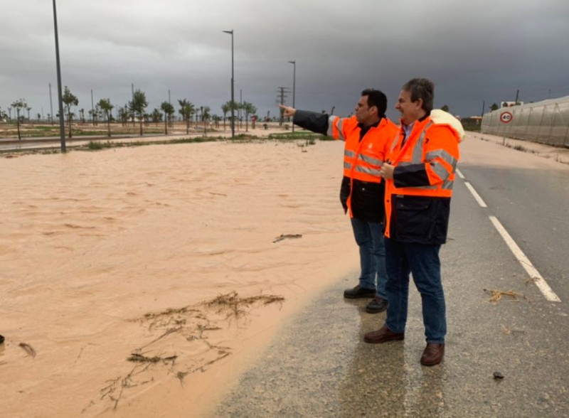 <span style='color:#780948'>ARCHIVED</span> - Torre Pacheco-Los Alcázares road under water