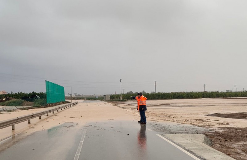 List of roads still closed by floodwater after the gota fría storm in Murcia on Tuesday