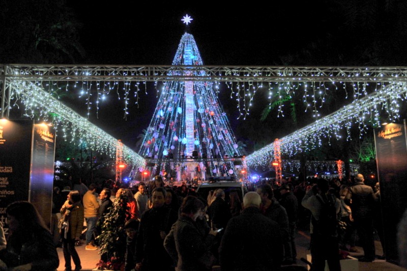 <span style='color:#780948'>ARCHIVED</span> - 5th and 7th December Christmas lights switch on in Murcia City