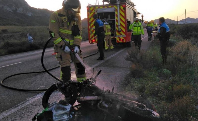 <span style='color:#780948'>ARCHIVED</span> - Motorcyclist dies on the Águilas road just outside Mazarrón