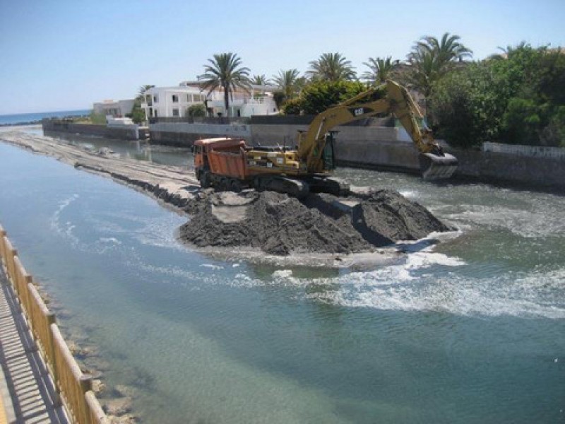 Vox advocates dredging the channels between the Mar Menor and the Mediterranean