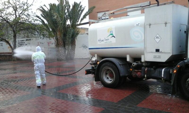 <span style='color:#780948'>ARCHIVED</span> - Alhama de Murcia continues to disinfect streets within the municipality