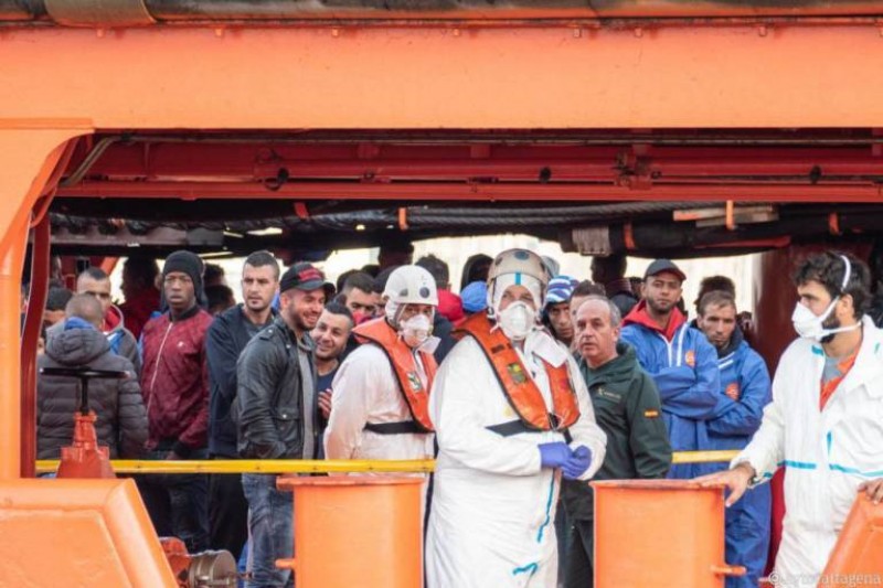 <span style='color:#780948'>ARCHIVED</span> - Break-outs and further boatloads; irregular migrants continue challenging efforts to contain Covid