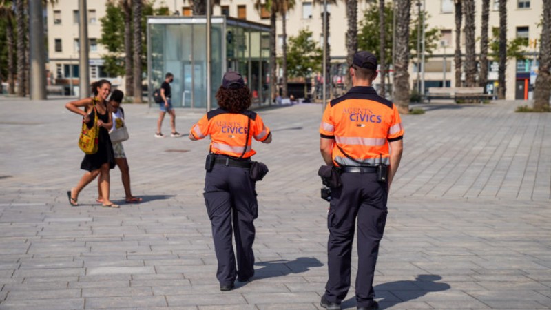 <span style='color:#780948'>ARCHIVED</span> - Barcelona using Civic officers and door to door PCR testing to fight Covid