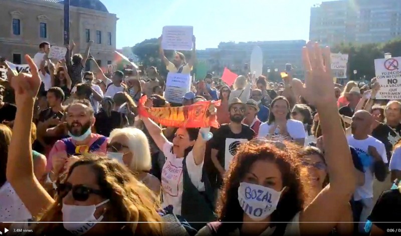 <span style='color:#780948'>ARCHIVED</span> - Harsh penalties promised after nearly 3,000 protest in Madrid against masks and Covid