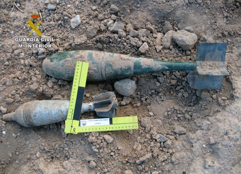 <span style='color:#780948'>ARCHIVED</span> - Spanish Civil War projectiles found by man walking his dog in Murcia