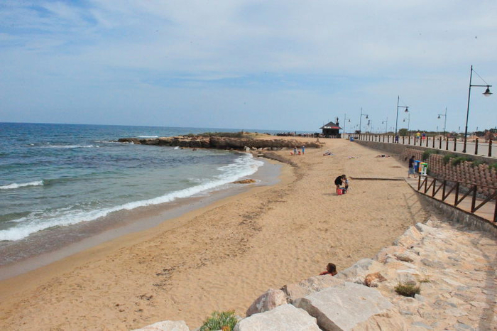 Cala Piteras, the southernmost beach of Torrevieja