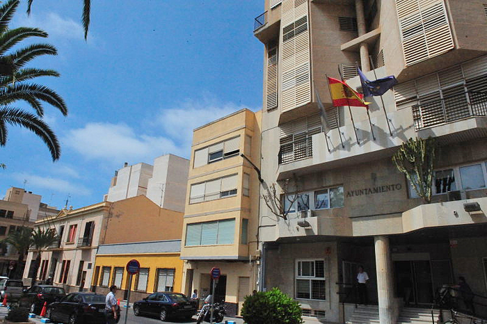 Torrevieja Town Hall, location and telephone numbers
