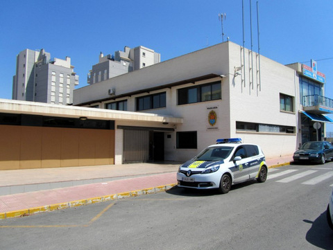 Police and Guardia Civil in Guardamar del Segura