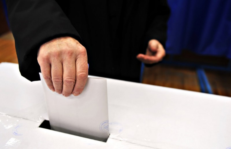 <span style='color:#780948'>ARCHIVED</span> - 30,000 Catalans request to be pardoned regional election polling station duty this Sunday