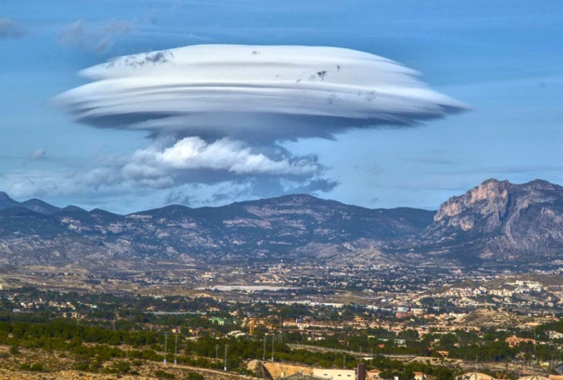 <span style='color:#780948'>ARCHIVED</span> - Supposed UFO sighting in Alicante and Murcia causes great excitement on social media