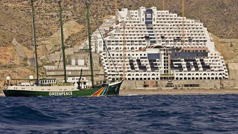 <span style='color:#780948'>ARCHIVED</span> - Supreme Court ruling could hasten demolition of El Algarrabico hotel in Almeria 15 years after construction halted