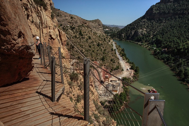 <span style='color:#780948'>ARCHIVED</span> - Spectacular Caminito del Rey re-opens to the public in Malaga, Andalusia