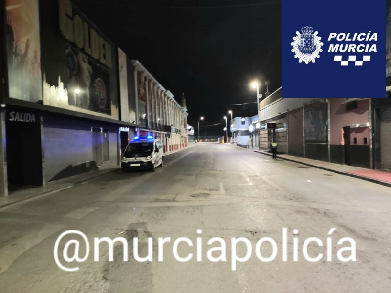 181 people caught in two illegal parties in Murcia city