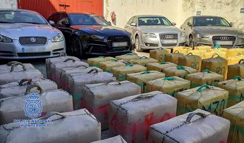 <span style='color:#780948'>ARCHIVED</span> - More than 7 tonnes of hashish found on narco boat off Algeciras coast