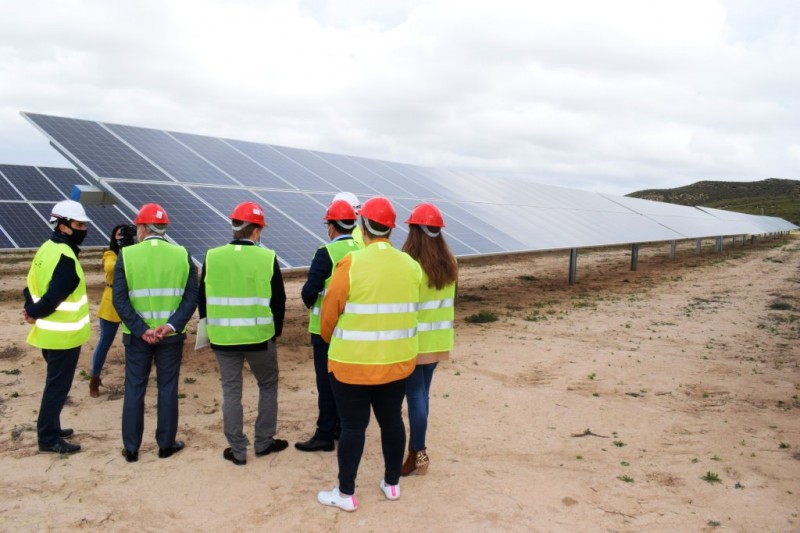 <span style='color:#780948'>ARCHIVED</span> - Chinese state-owned company presents Mazarrón solar power plant; its fourth plant in the Murcia region