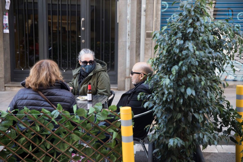 <span style='color:#780948'>ARCHIVED</span> - Spanish Health Ministry considering complete smoking ban on outdoor bar terraces