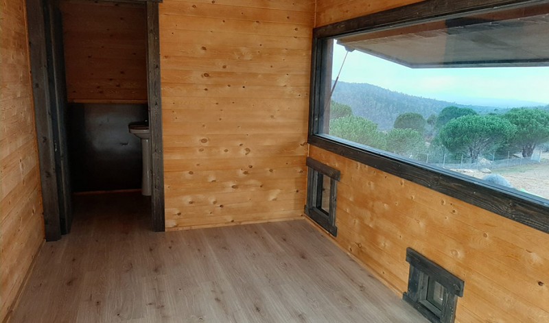 <span style='color:#780948'>ARCHIVED</span> - Close quarters vulture observation hide to open in the mountains of Huelva
