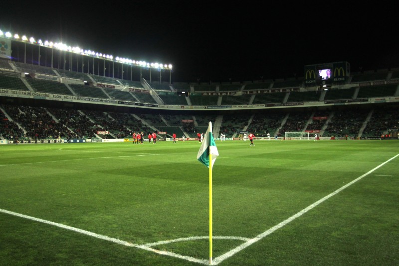 <span style='color:#780948'>ARCHIVED</span> - Elche ramps up Covid control measures as 5,000 football fans prepare for Saturday fixture