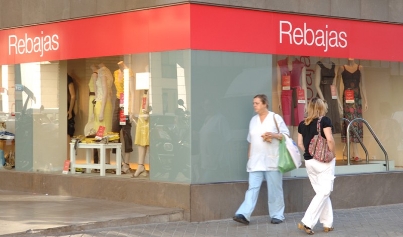 <span style='color:#780948'>ARCHIVED</span> - Extra Sunday shopping days in 2022 in Andalucia as Malaga and Cadiz receive special status