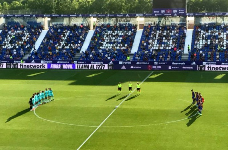 <span style='color:#780948'>ARCHIVED</span> - 19-year-old football referee dies while warming up for match in El Algar