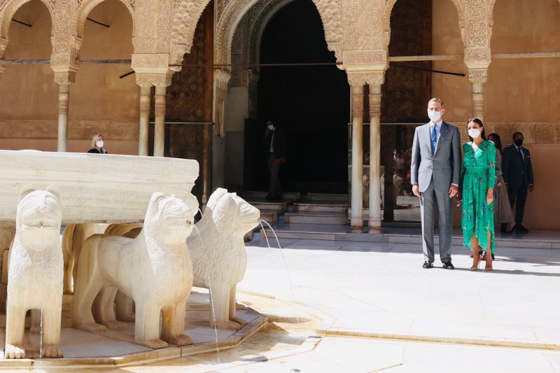 <span style='color:#780948'>ARCHIVED</span> -  Spanish Royals open new exhibition at the Alhambra in Granada
