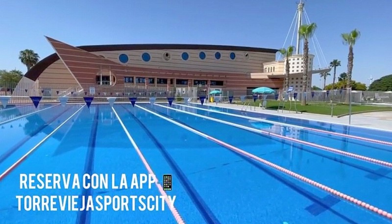 <span style='color:#780948'>ARCHIVED</span> - Torrevieja Sportscity outdoor pool open for the summer