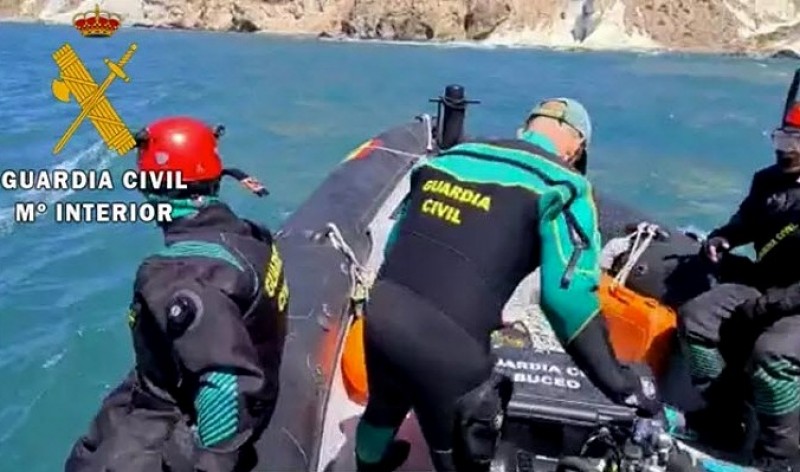 <span style='color:#780948'>ARCHIVED</span> - Body of missing kayaker recovered in Níjar, Almería