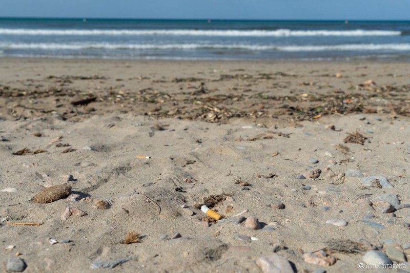 <span style='color:#780948'>ARCHIVED</span> - La Chapineta beach in Cartagena becomes token smoke-free beach for this summer