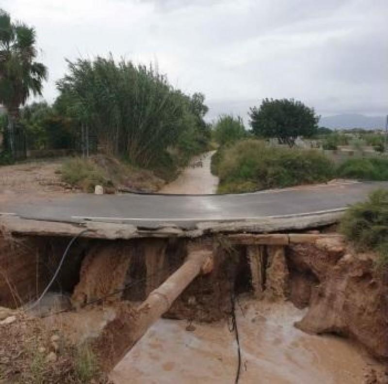 <span style='color:#780948'>ARCHIVED</span> - Half a million approved to repair storm damaged roads in Alicante