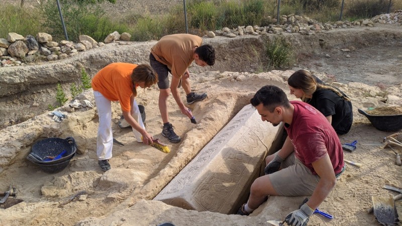 Spectacular Visigoth sarcophagus discovered in Mula Roman villa site