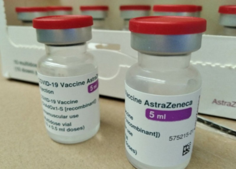 <span style='color:#780948'>ARCHIVED</span> - Spain pauses delivery of the AstraZeneca vaccine