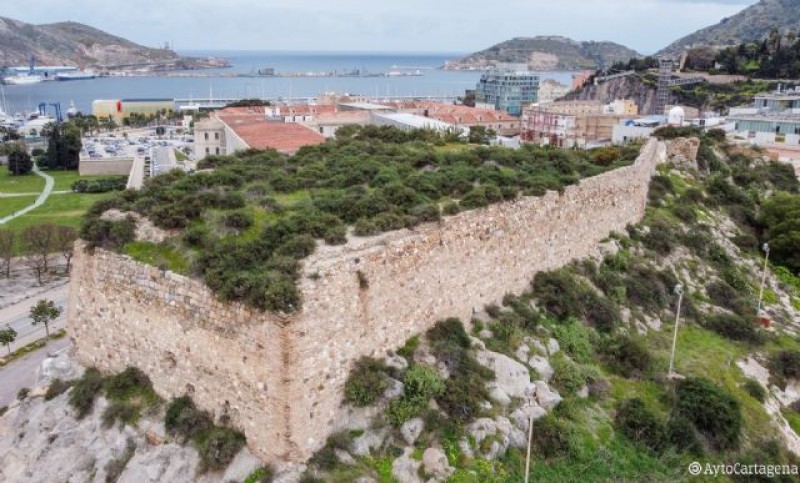 <span style='color:#780948'>ARCHIVED</span> - Second phase of work begins to restore the castle of Despeñaperros in Cartagena