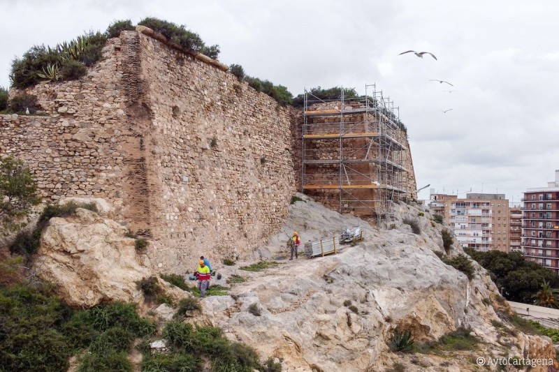 <span style='color:#780948'>ARCHIVED</span> - Second phase of work begins to restore the castle of Despeñaperros in Cartagena