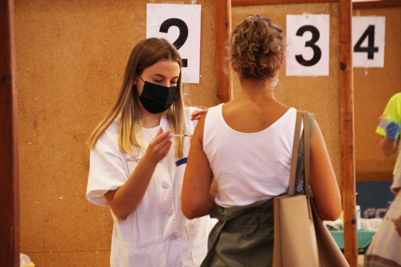 <span style='color:#780948'>ARCHIVED</span> - More than 160,000 teens aged 16 to 19 to be vaccinated this week in Valencia