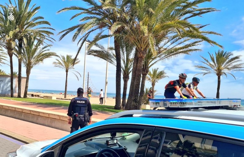<span style='color:#780948'>ARCHIVED</span> - Spanish police team up with European officers to patrol Benidorm