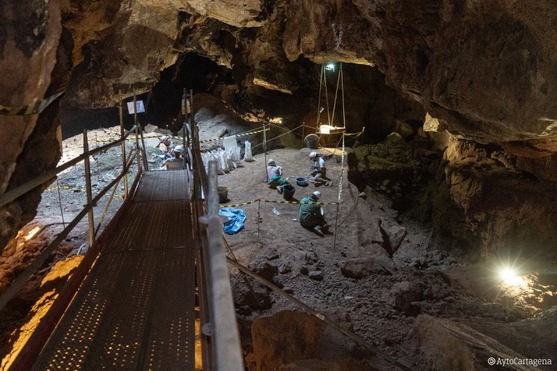 <span style='color:#780948'>ARCHIVED</span> - Summer palaeontological excavation concludes in the Cueva Victoria in Cartagena