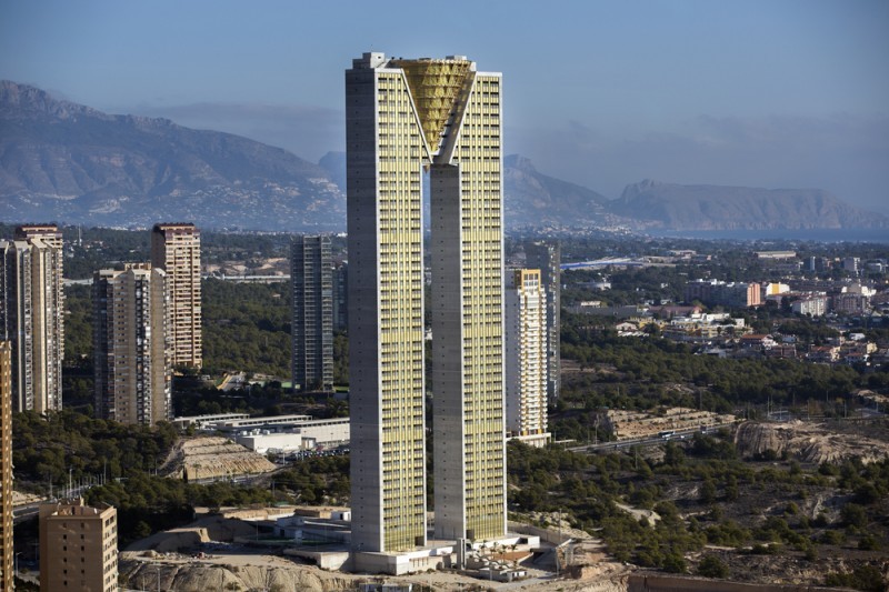<span style='color:#780948'>ARCHIVED</span> - High expat demand for Benidorm apartments in tallest European residential building